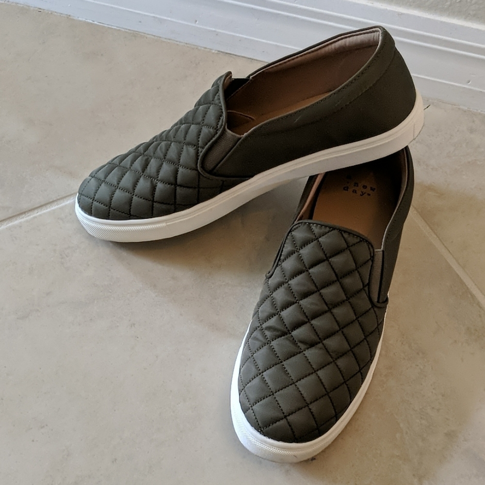 A New Day dark green quilted slip-ons